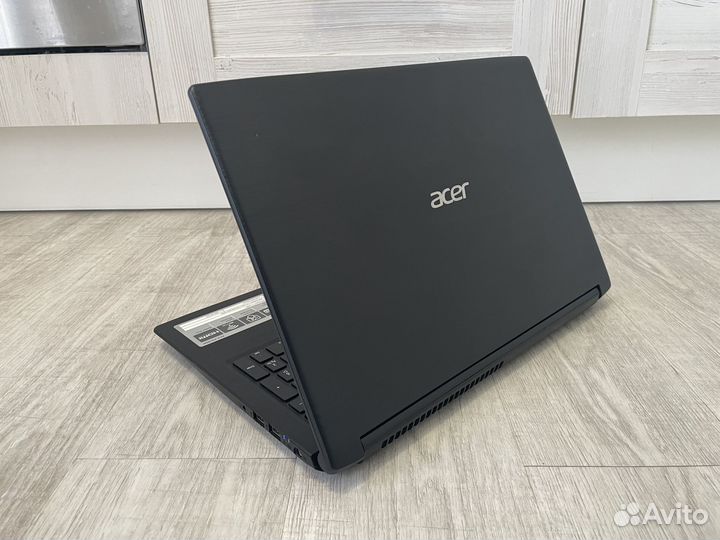 Игровой Acer Ryzen 3. 8Гб, Radeon 530, SSD+HDD