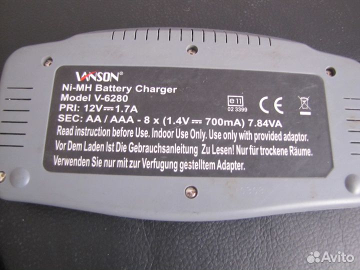 Зарядное устройство для 8шт аа и ааа Vanson V-6280