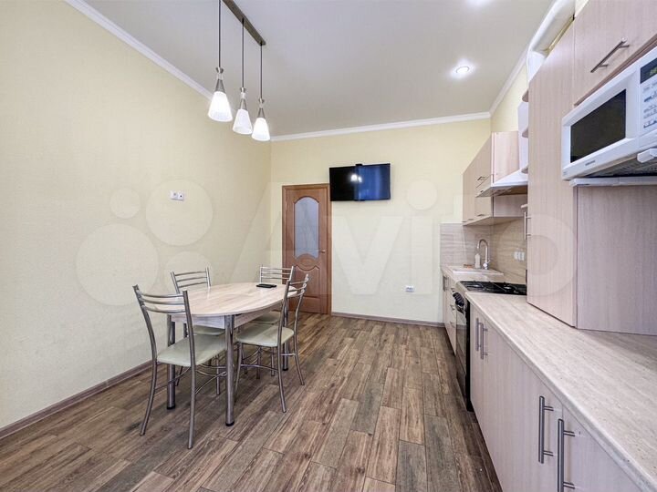 3-к. квартира, 95 м², 2/3 эт.