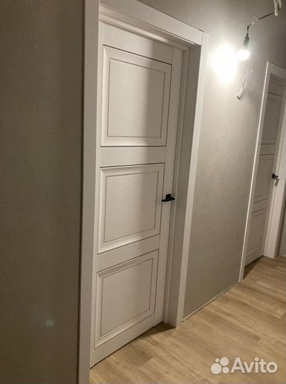 Двери межкомнатные с коробкой новые