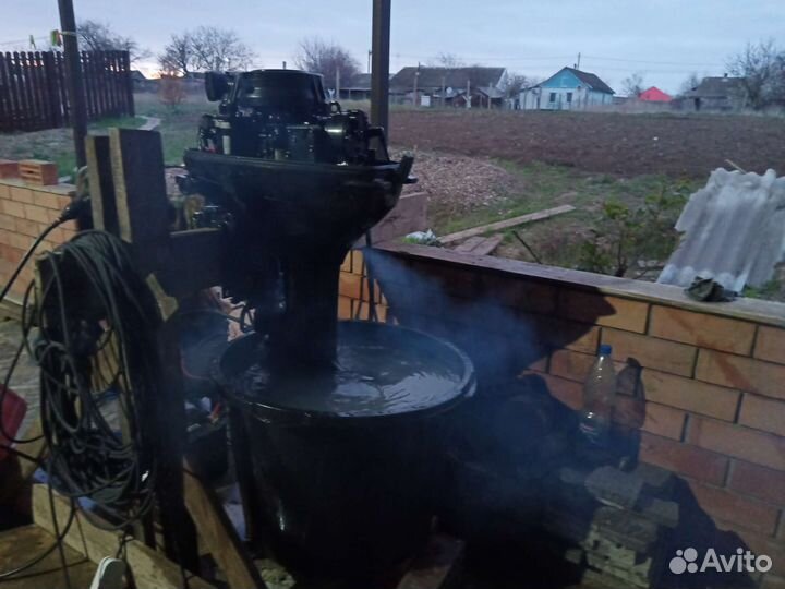 Лодочный мотор