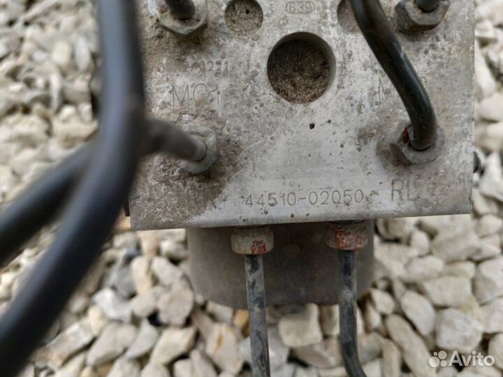 Блок ABS Toyota Corolla седан 1.8 2003-2007