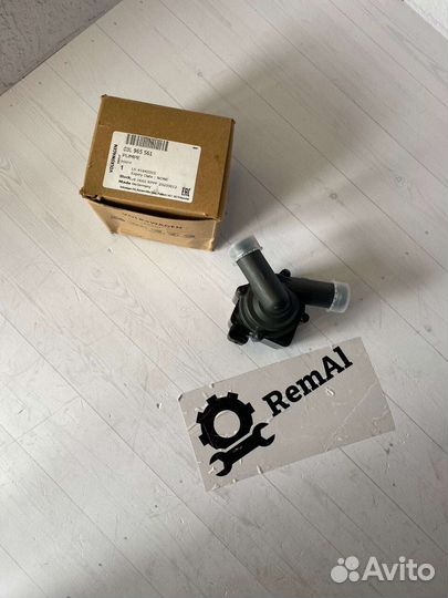 Дополнительный насос охлаждающей 03L965561