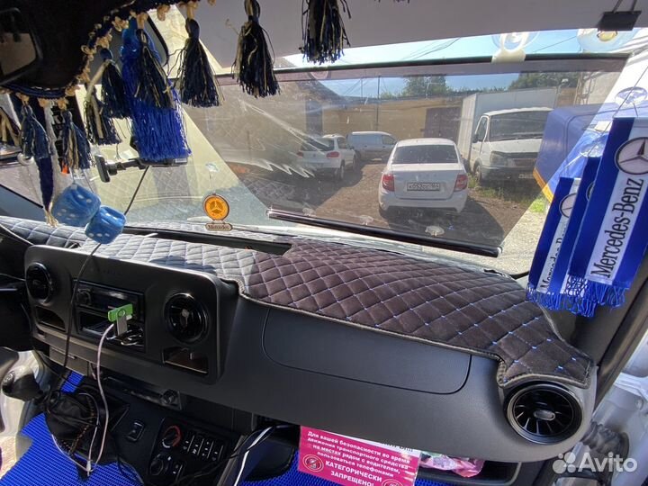 Накидка на панель mercedes sprinter 907