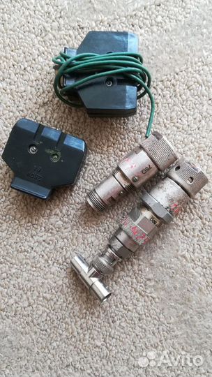 Штекер СССР розетка 220в отдам