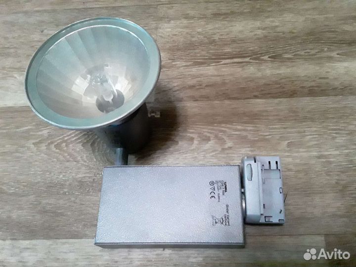 Трековые светильники бу