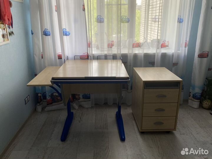 Растущая парта Деми и тумба(стул в подарок)