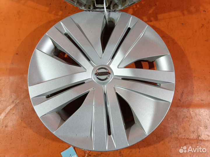 Колпак Nissan