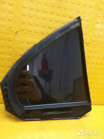 Стекло боковое заднее левое Mitsubishi Lancer