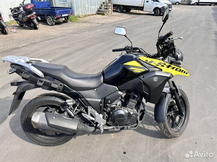 Suzuki V-strom DL 250