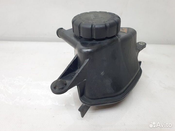 Бачок расширительный Mercedes-Benz C W205 2.0 2014