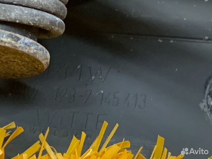 Замок капота Bmw 7-Series E65 N62B48B 2008