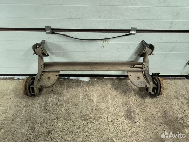 Балка задняя Renault Logan I 1.4