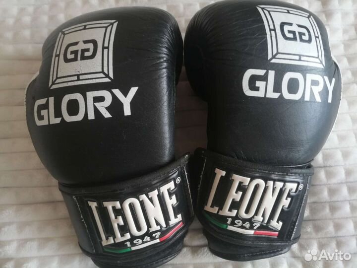 Боксерские перчатки 8 OZ