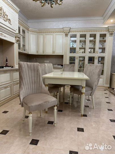 Стол стулья мебель 1