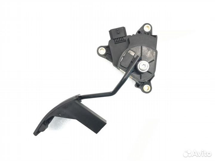 Педаль газа Nissan Qashqai 1.6 2009