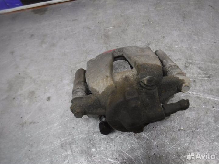 Суппорт передний правый Opel Corsa D Z12XEP 2007