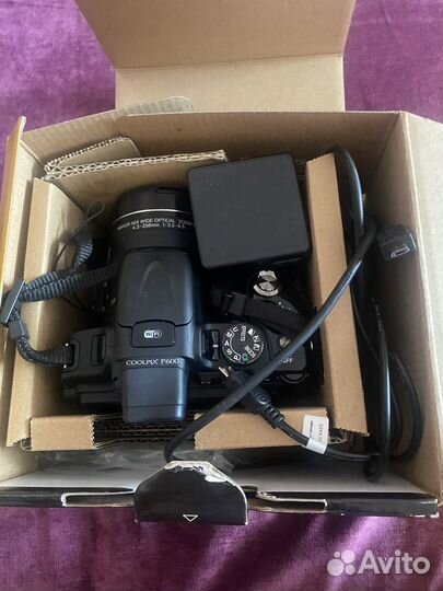 Зеркальный фотоаппарат nikon p600