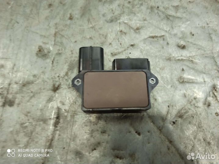 Блок управления Toyota Land Cruiser 300