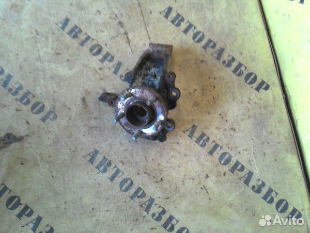 Кулак поворотный передний правый Ford Focus 3