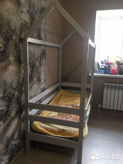 Детская кровать домик