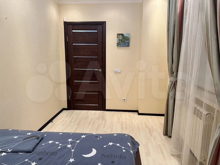 3-к. квартира, 80 м², 2/19 эт.