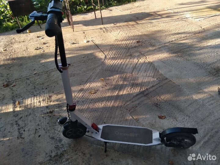 Самокат электрический бу