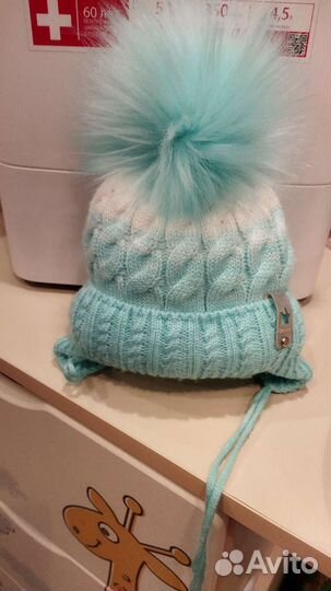 Шапка для девочки для двойняшек