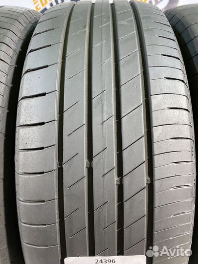 Goodyear EfficientGrip Performance 215/55 R18 100T