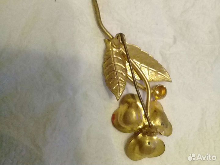 Чудесная брошка из бабушкиного сундучка