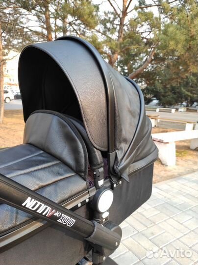 Коляска 3 в 1