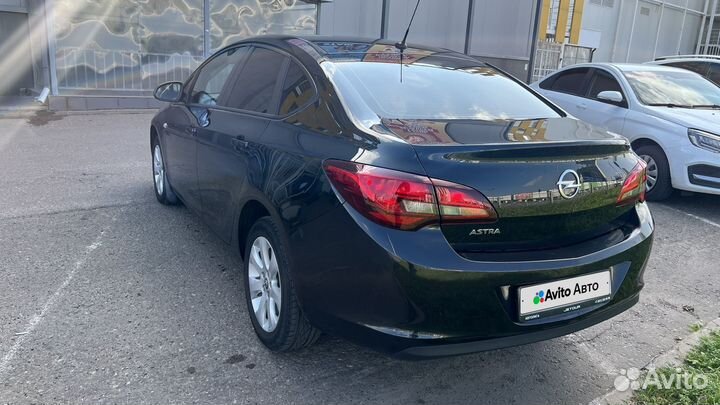 Opel Astra 1.6 МТ, 2013, 136 000 км