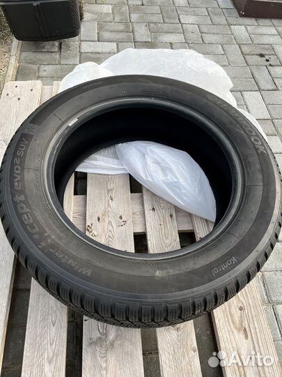 Hankook Winter I'Cept Evo2 W320A SUV 225/60 R18 104H