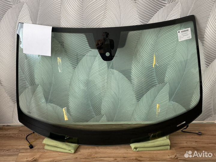 Лобовое стекло Фольксваген Тигуан 2