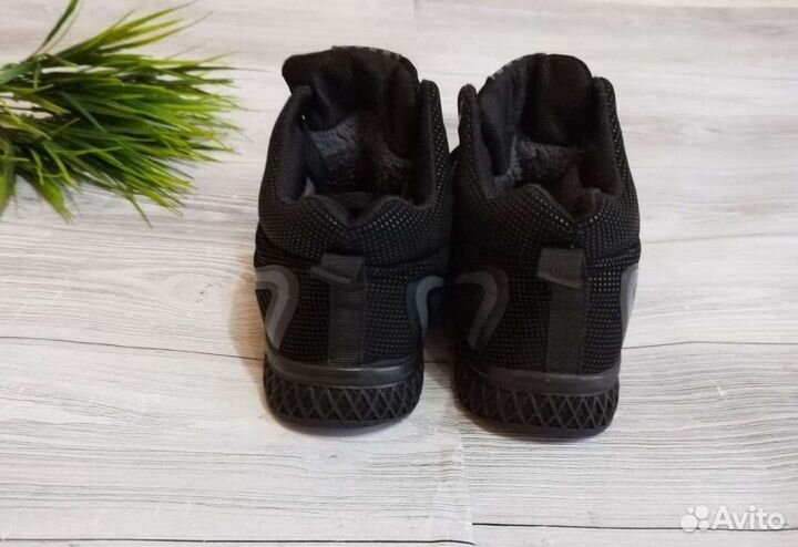 Кроссовки зимние 35 для мальчика