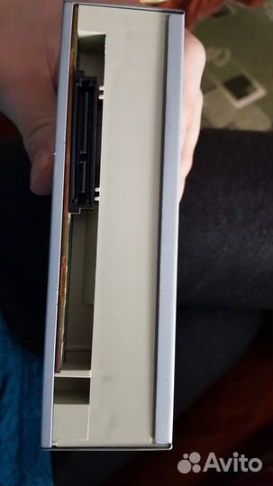 Дисковод SATA