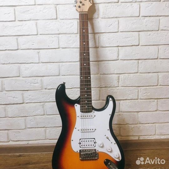 Электрогитара Fabio + Аксессуары