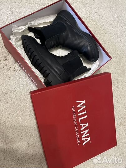 Ботинки женские черные