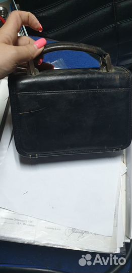 Продаётся барсетка для документов или денег