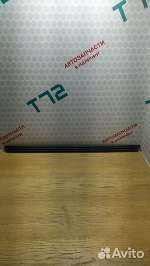 Молдинг стекла передней левой двери внутр Sandero