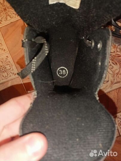 Коньки хоккейные