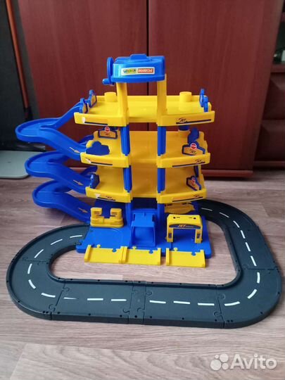 Трек для машинок