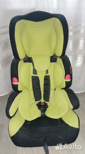 Автомобильное кресло