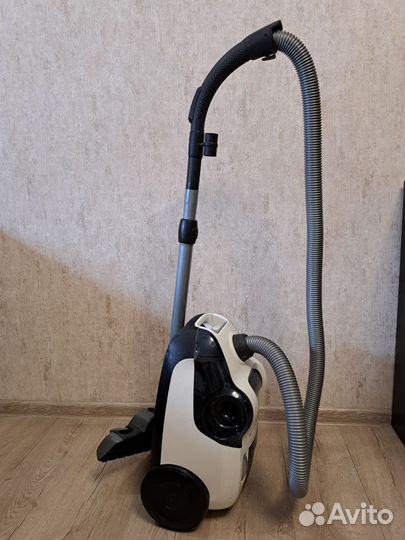 Пылесос Electrolux ZSC 6910