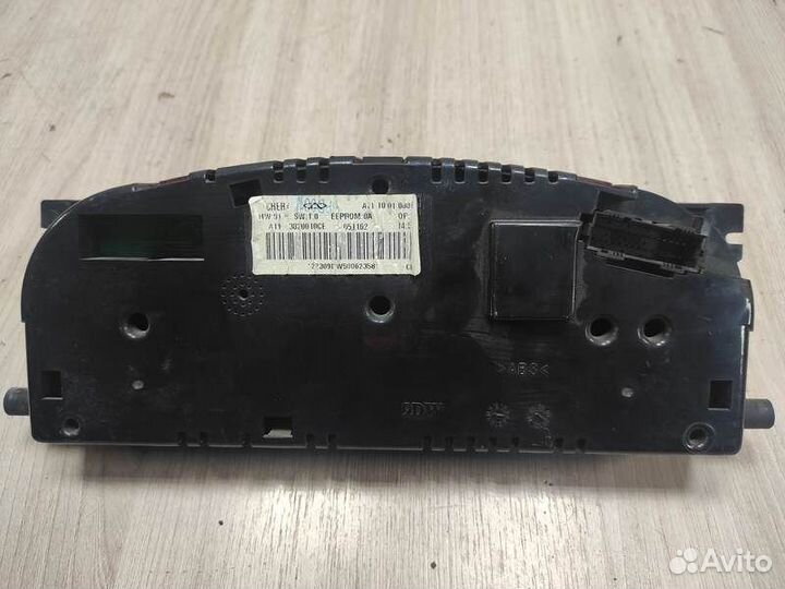 Щиток приборов МКПП Chery Amulet A15 1 поколение