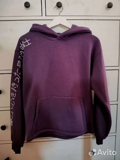 Плотная толстовка с Леви Аккерманом