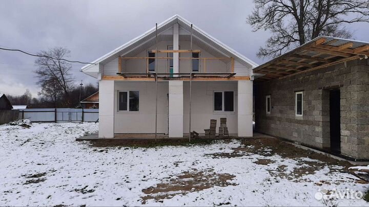 Бригада строителей