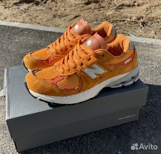 Кроссовки New Balance 2002r Refined Future 41-45