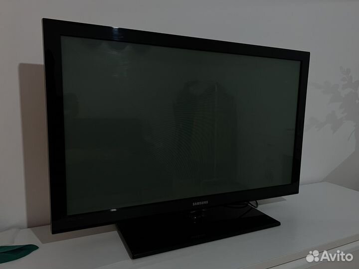 Телевизор samsung