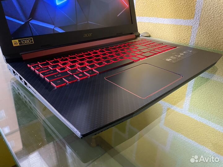 Acer Nitro V / Core i5-8300H / 16Gb / GTX 1050